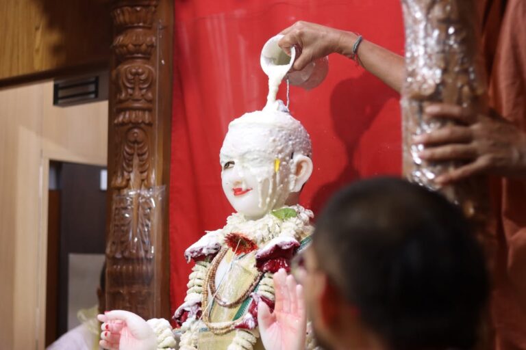 #GhanshyamAavya #NutanMandirMahotsav #WelcomingMaharajToANewHome #SSMO...